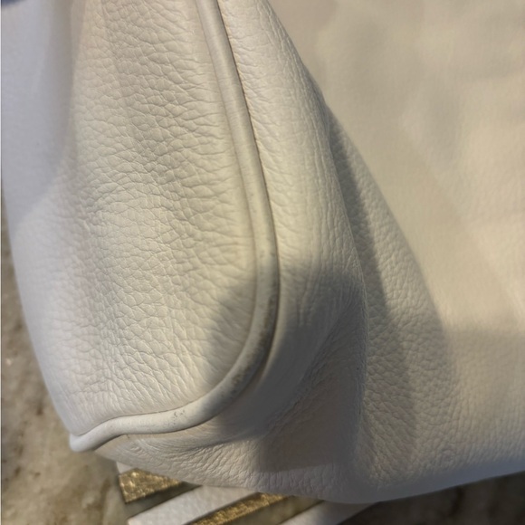 Michael Kors White Leather Fringe, Bucket Bag - Picture 6 of 7